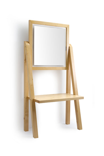 MEUBLES AVEC PLANCHER EN BOIS ET DRESSING AVEC MIROIR
