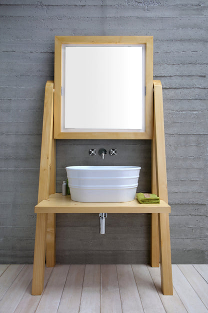 MEUBLES AVEC PLANCHER EN BOIS ET DRESSING AVEC MIROIR