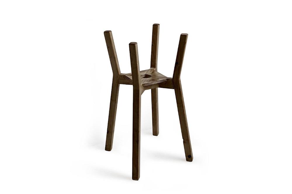 STRUCTURE DE PLANCHER HAUT DANS UN BASSIN EN BOIS